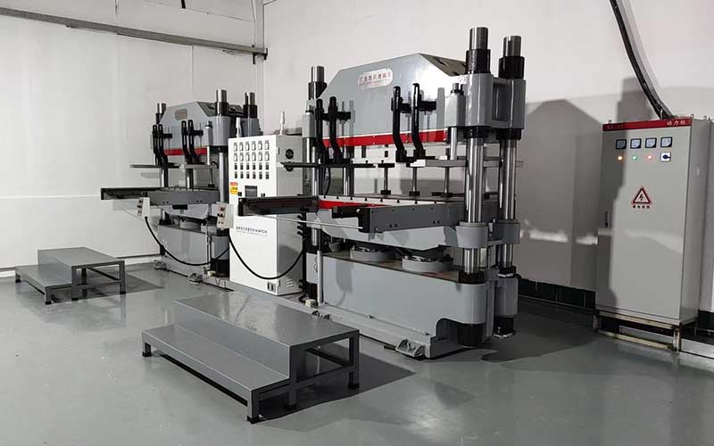 auto part pressuring machine